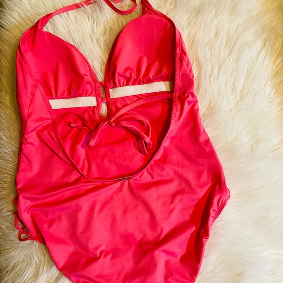 Laundry by design One Piece Swimsuit - Picture 4 of 6